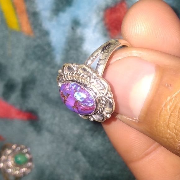 Ring - Picture 3 of 3